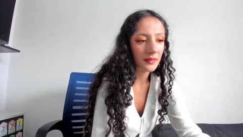 Lucia online show from 09.26.25