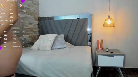 L u c i a  online show from 02.20.26