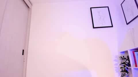 Snapshot of lucia_lee_ chatting on 11.18.25 Lucia online show from 11.18.25