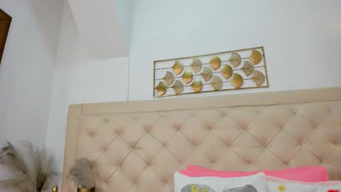 lucia_lorenz online show from 02.08.26