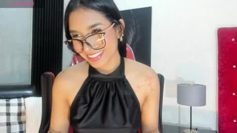 L U C I A online show from 02.04.26