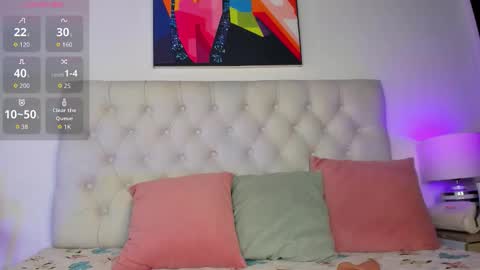 Snapshot of lucia_rosee chatting on 11.15.25 Lucia online show from 11.15.25