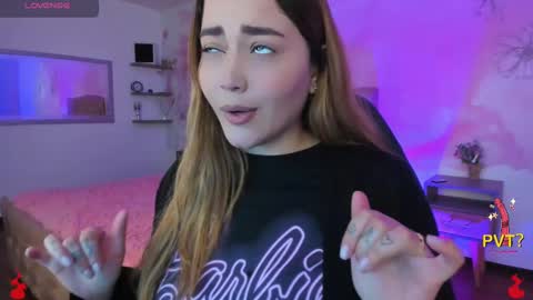 lucia star  online show from 02.14.25