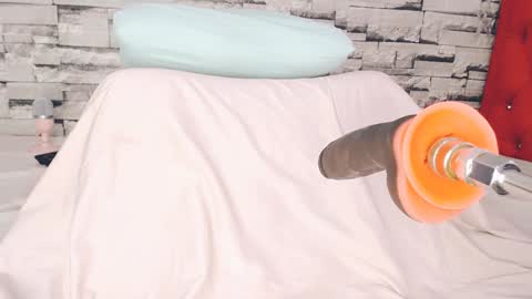 luciaaah online show from 12.10.24