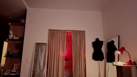 Lucia online show from 01.14.26