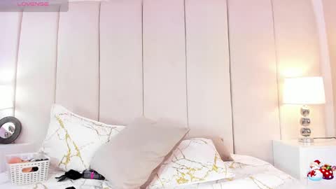 Lisseth  online show from 12.24.24