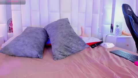 Lisseth  online show from 02.12.25