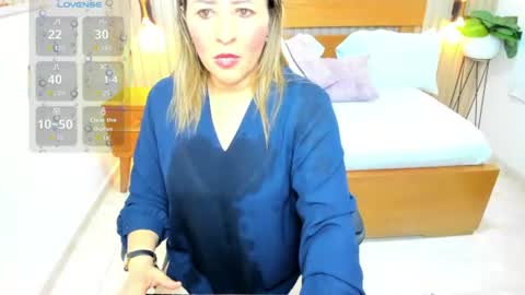 Snapshot of luciana_ballesteros chatting on 07.11.26 Luciana online show from 07.11.26