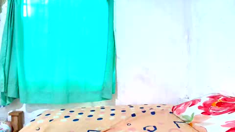 Snapshot of luciana_daza chatting on 01.11.25 Luciana online show from 01.11.25