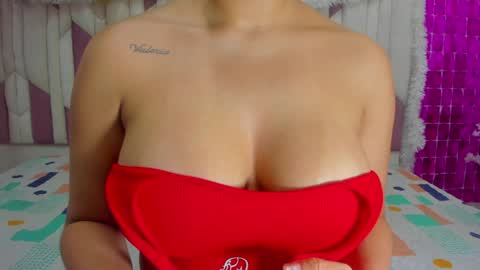 Snapshot of luciana_jam_ chatting on 12.29.24 instagram luciana417 online show from 12.29.24
