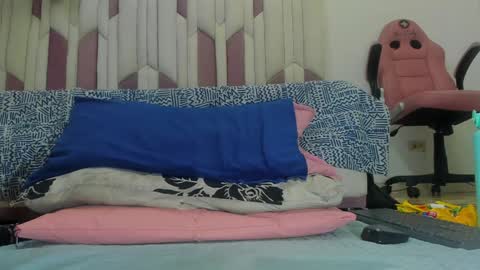 Snapshot of luciana_jam_ chatting on 02.05.25 instagram luciana417 online show from 02.05.25