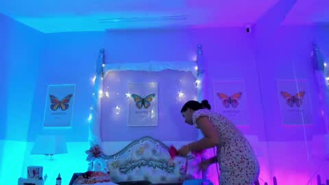 Snapshot of lucianacarter chatting on 12.11.24 online show from 12.11.24