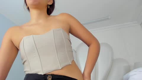 Snapshot of lucianacarter chatting on 12.18.24 online show from 12.18.24