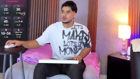 Snapshot of luciano_vitale_ chatting on 06.29.26 Luciano online show from 06.29.26