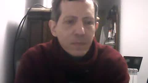 Snapshot of lucianoaxel chatting on 07.06.26 Luciano online show from 07.06.26