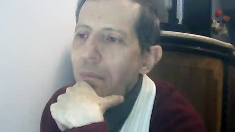 Snapshot of lucianoaxel chatting on 07.17.26 Luciano online show from 07.17.26