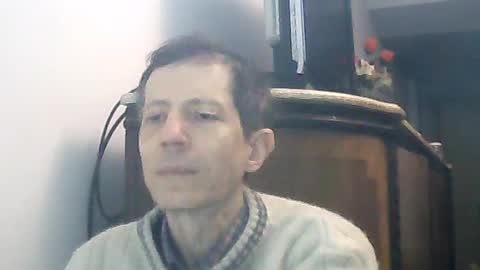 Snapshot of lucianoaxel chatting on 07.20.26 Luciano online show from 07.20.26