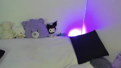 Snapshot of lucie_angel chatting on 06.12.26 Lucie Grey online show from 06.12.26