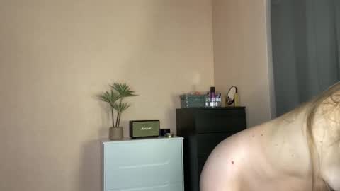 Snapshot of lucie_hot chatting on 02.19.26 Lucie hot follow me on online show from 02.19.26