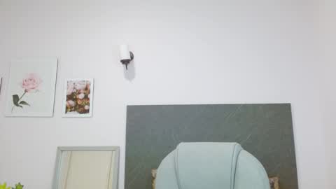 Snapshot of lucie_nicolls chatting on 12.11.24 Lucie online show from 12.11.24