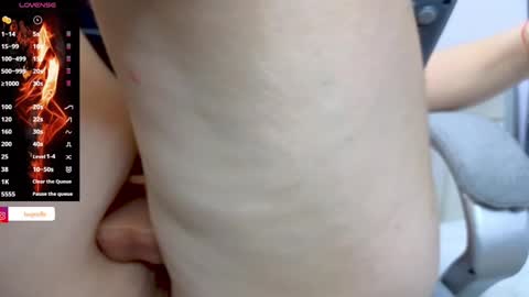 Snapshot of lucie_nicolls chatting on 12.21.24 Lucie online show from 12.21.24