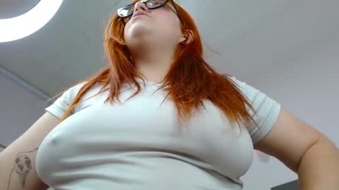 Snapshot of lucie_nicolls chatting on 01.27.25 Lucie online show from 01.27.25