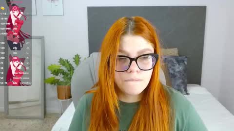 Snapshot of lucie_nicolls chatting on 01.30.25 Lucie online show from 01.30.25