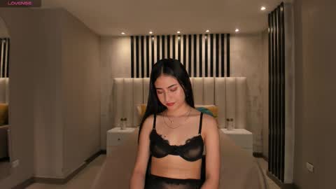 Lucie Martin online show from 03.03.26