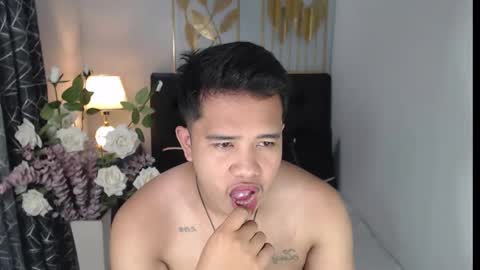 Luciferhotcum online show from 02.08.25