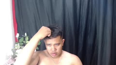 Luciferhotcum online show from 03.05.25