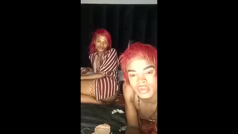 Snapshot of lucile_carrie chatting on 01.11.26 Lucile Carrie online show from 01.11.26