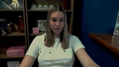 Snapshot of lucky_barbie chatting on 05.18.26 Grace online show from 05.18.26