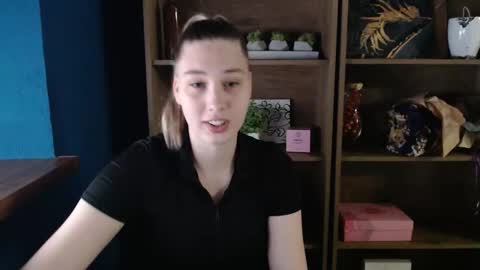 Snapshot of lucky_barbie chatting on 05.20.26 Grace online show from 05.20.26