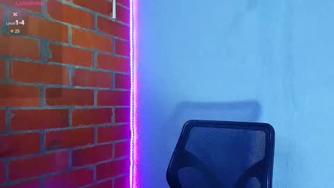 Snapshot of lucky_blessed chatting on 09.17.25 lucky_blessed online show from 09.17.25