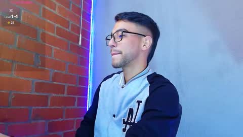 Snapshot of lucky_blessed chatting on 10.13.25 lucky_blessed online show from 10.13.25