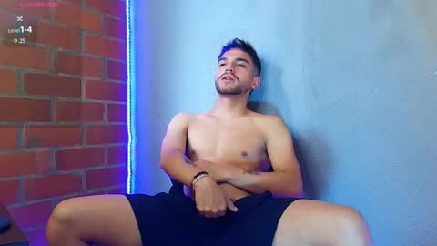 Snapshot of lucky_blessed chatting on 12.05.25 lucky_blessed online show from 12.05.25