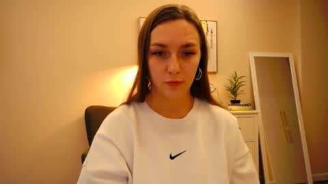 lucky_foryou_baby online show from 12.29.24