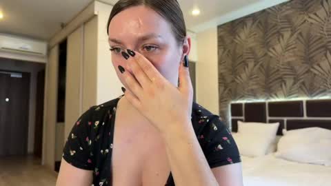 lucky_foryou_baby online show from 04.12.26