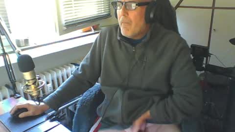 Snapshot of luckyfreak1 chatting on 04.19.26 call me Stefan online show from 04.19.26