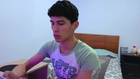 Lu Independent Model online show from 04.04.26