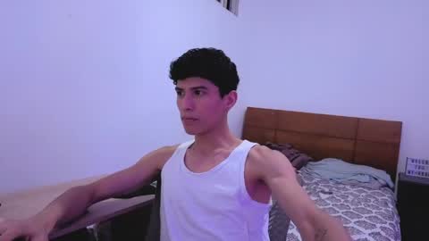 Lu Independent Model online show from 04.18.26