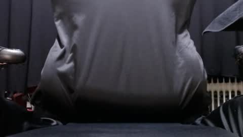 Snapshot of lucretiasissygothic chatting on 11.18.25 lucretiasissygothic online show from 11.18.25