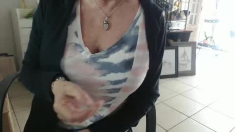 lucy_0000 online show from 04.18.26