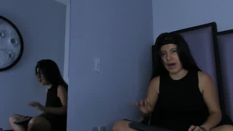   online show from 09.15.25