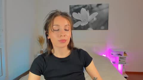 lucy__ray online show from 02.19.25