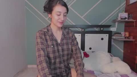 Lucy Herrera online show from 01.31.26