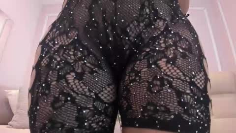 Snapshot of lucy_canel chatting on 02.16.26 lucy_canel online show from 02.16.26