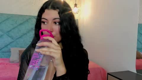 Lucy Greys online show from 03.30.26