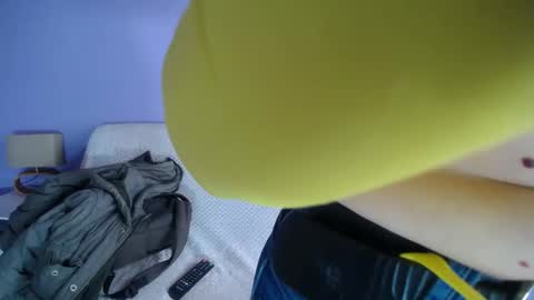 Snapshot of lucy_ny chatting on 04.20.26 SleepyAbuela online show from 04.20.26