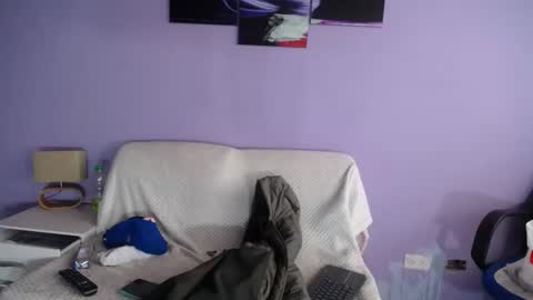 Snapshot of lucy_ny chatting on 04.21.26 SleepyAbuela online show from 04.21.26